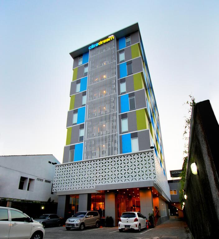 Hotel Citradream Semarang Bagian luar foto